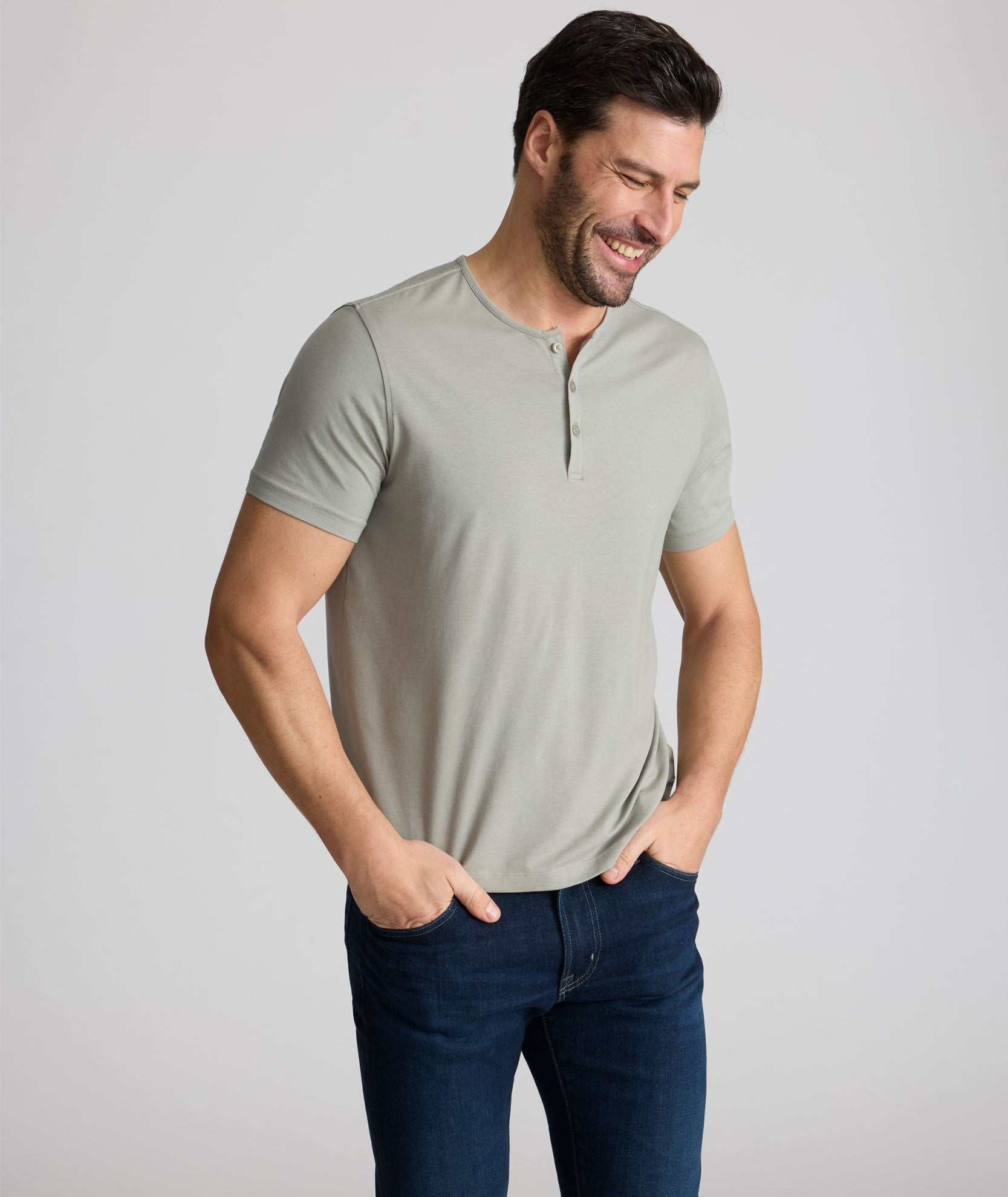 EcoSoft™ Short-Sleeve Henley Military Green | UNTUCKit Canada