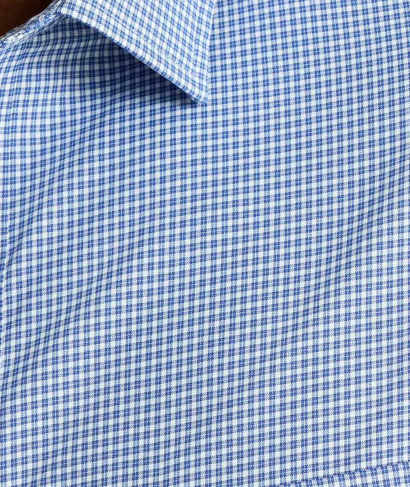 Model is wearing UNTUCKit Lafior Performance Shirt with Pocket. 