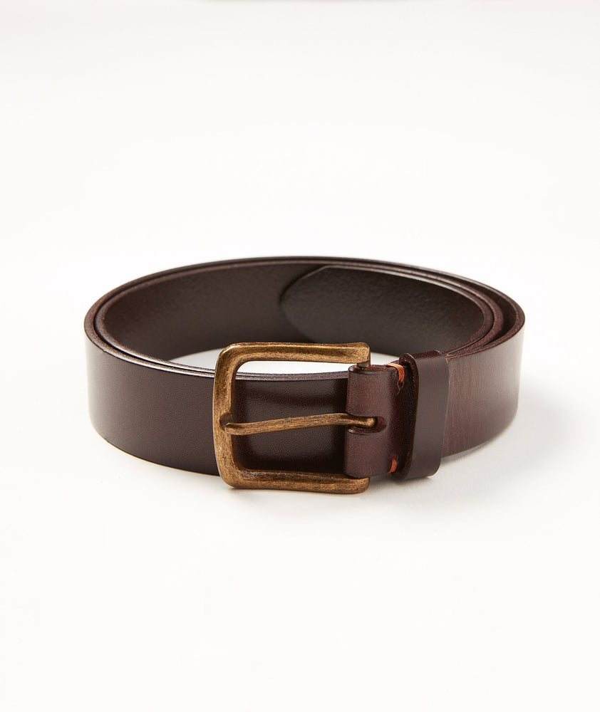 Model wearing a Brown Leather Belt