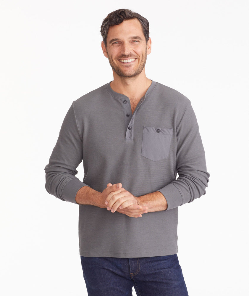 https://www.untuckit.ca/cdn/shop/products/LUMEL-FALL1-22-41198Gry-HENLEY-WAFFLE-KNIT-GREY-2.jpg?height=1000&v=1663183990