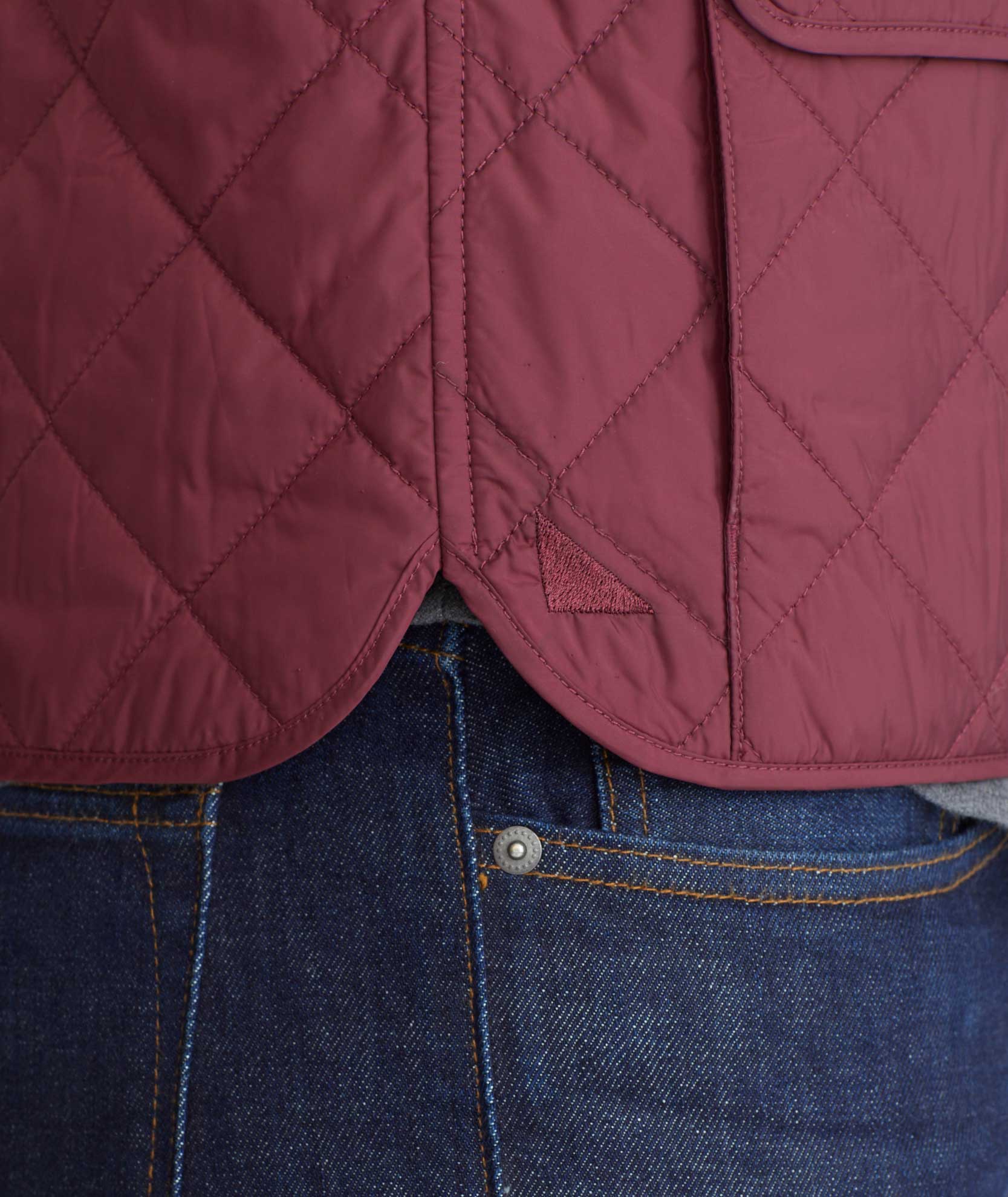 WYNWOOD-VEST-UNTUCKIT-QUILTED-